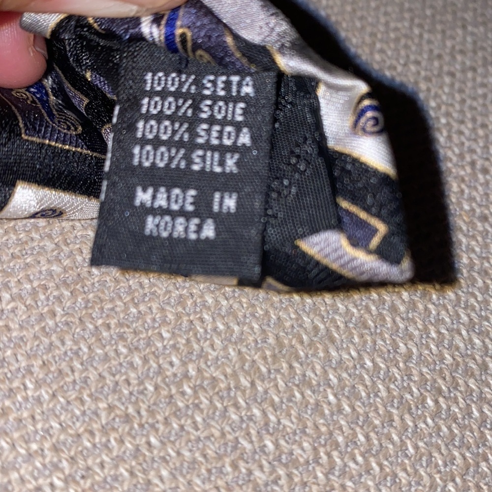 Men’s tie - Picture 4 of 5